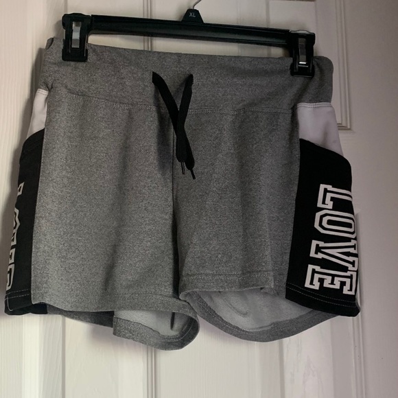 Short - Picture 1 of 1